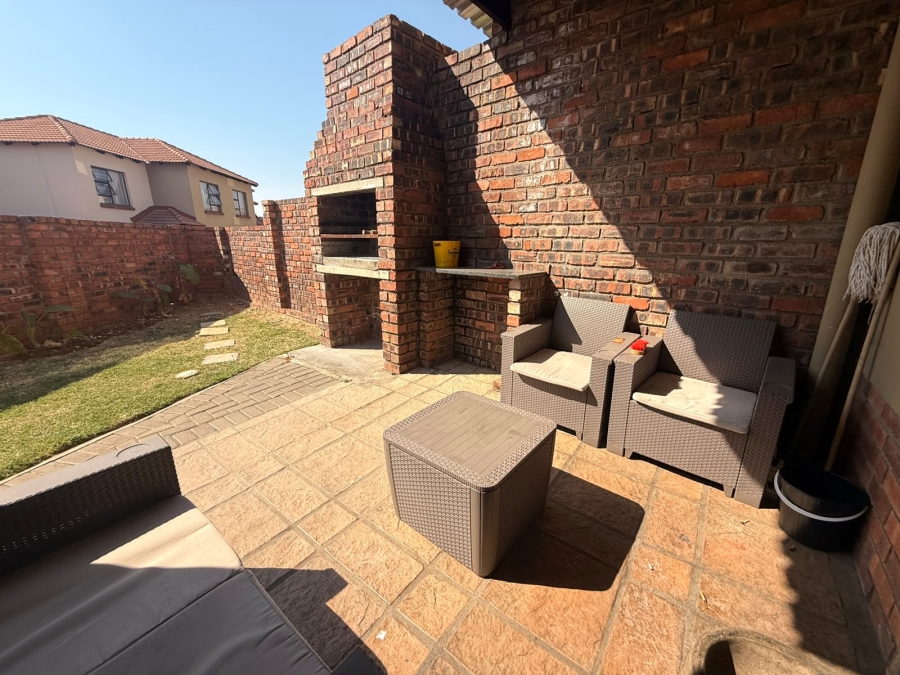 3 Bedroom Property for Sale in Waterval East North West